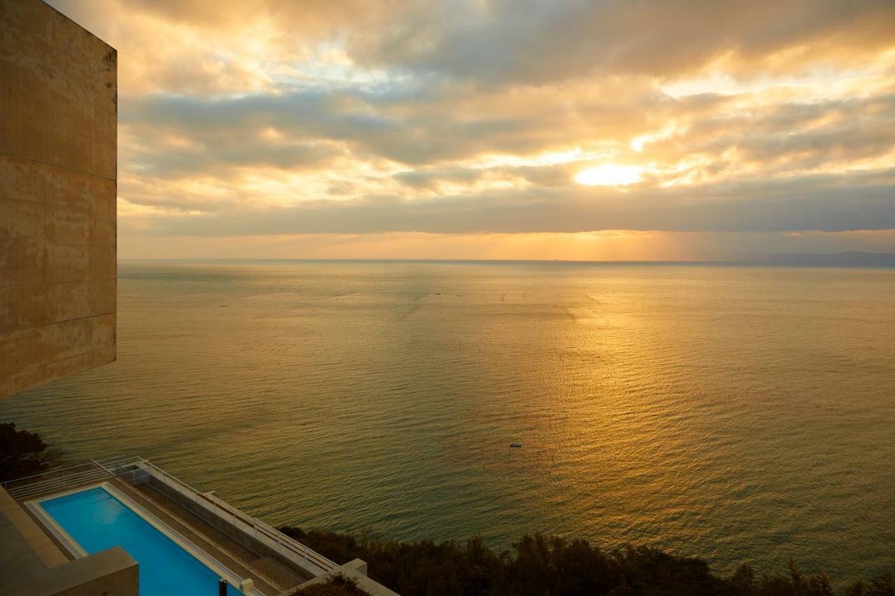 Toto Seawind Awaji Hotel Exterior photo